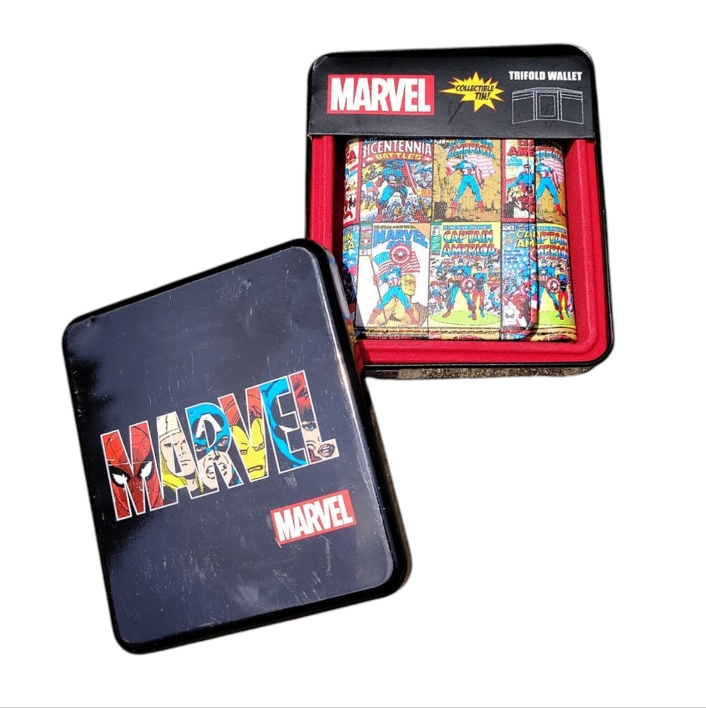 Marvel Comic Book Captain America Trifold Wallet